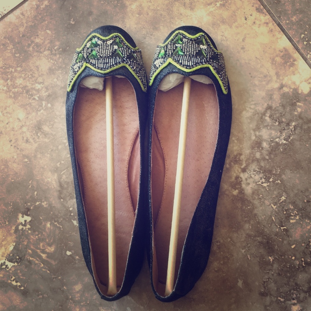 Jasper & Jeera black flats